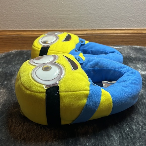 Disney Despicable Me minion slip on shoes size 11-12 - Picture 5 of 6